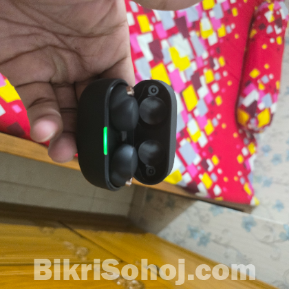 Sony WF1000XM4 noise canceling ear buds Black